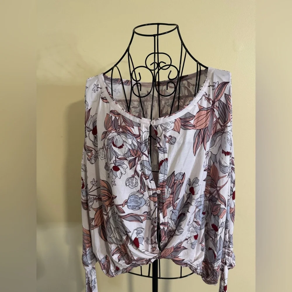 Free People Keeping on Top Blouse Size Medium